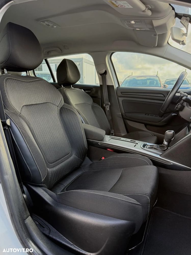 Renault Megane Grandtour ENERGY TCe 130 EDC BUSINESS - 14