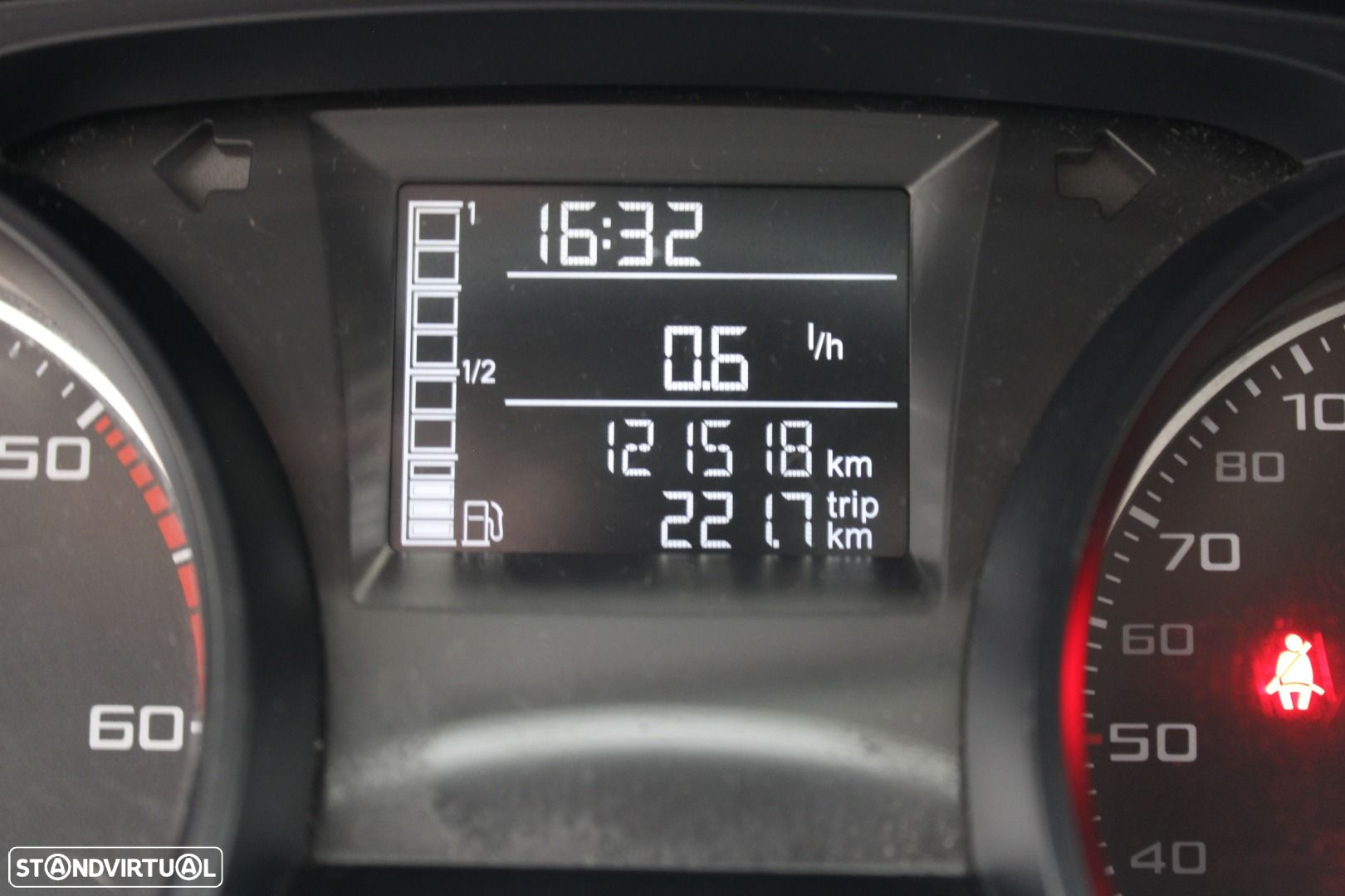 SEAT Ibiza 1.6 TDI FR - 30