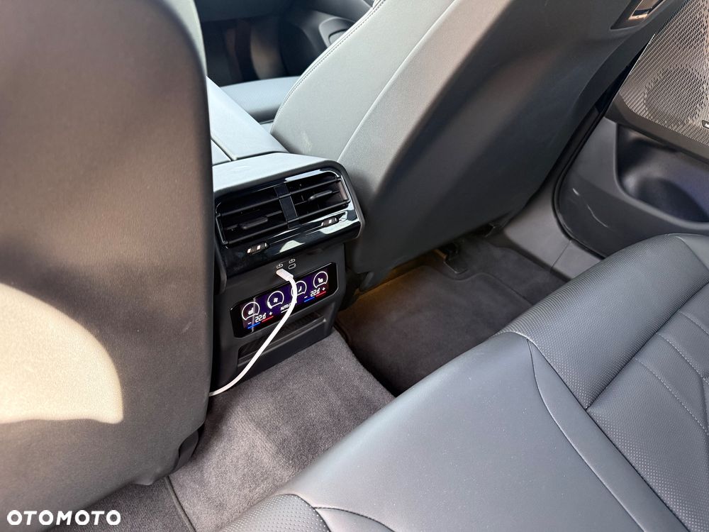 BMW Seria 5 520d xDrive - 19