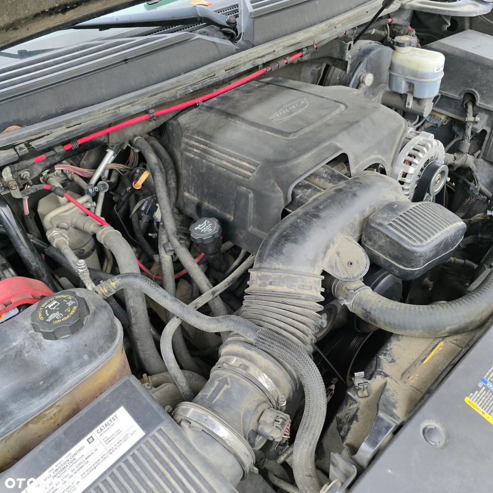 Cadillac Escalade - 19