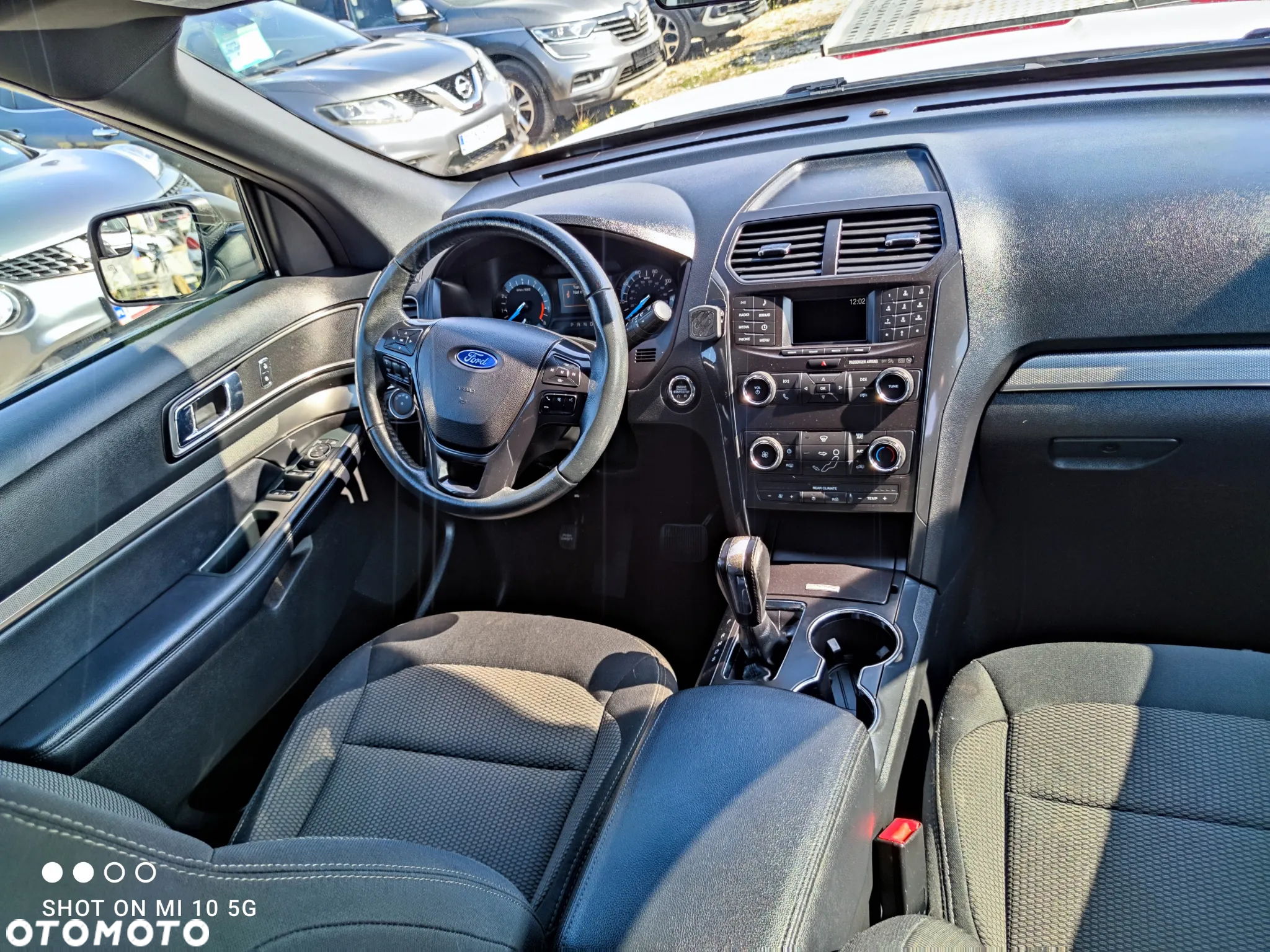 Ford Explorer - 17