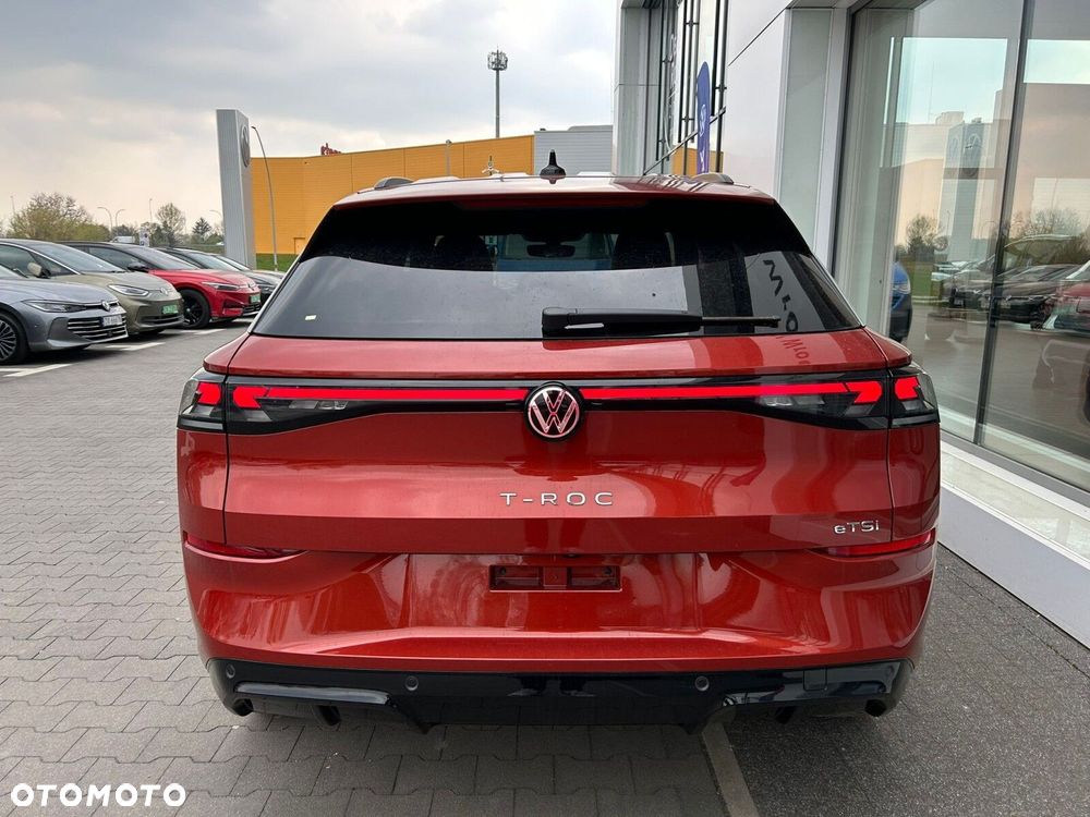 Volkswagen T-Roc - 10