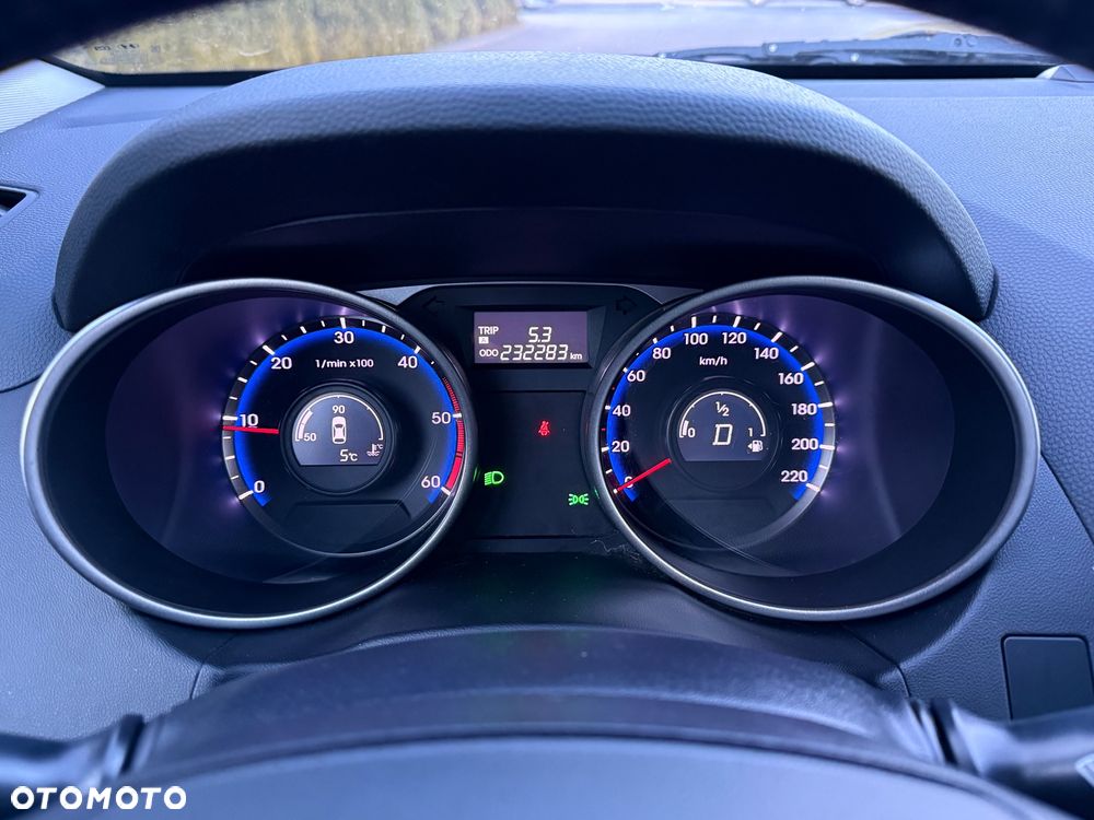 Hyundai ix35 2.0 CRDi 4WD Automatik Premium - 29