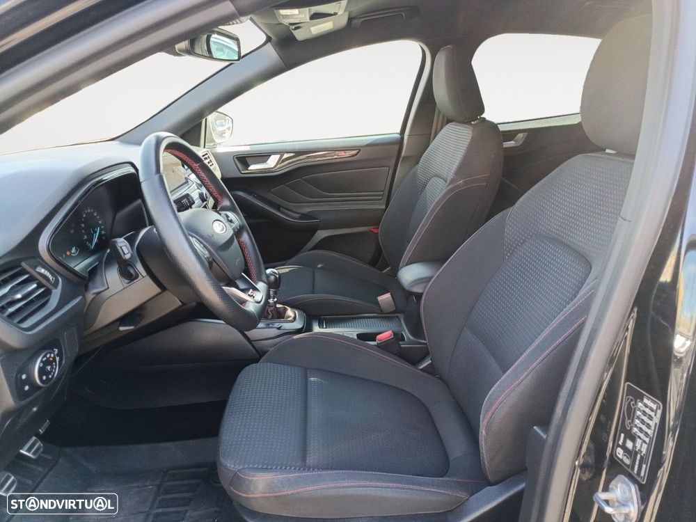 Ford Focus 1.0 EcoBoost ST-Line - 9