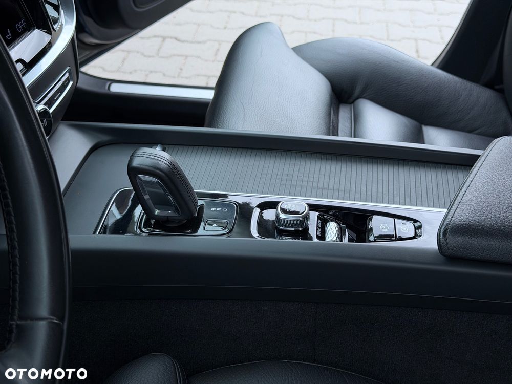 Volvo V60 B4 B Geartronic Momentum Pro - 30