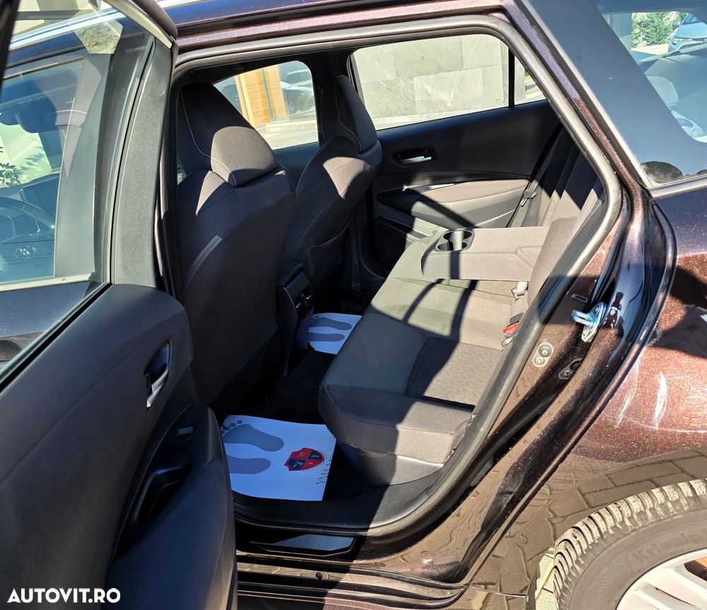 Toyota Corolla 1.8 Hybrid Touring Sports Business Edition - 29