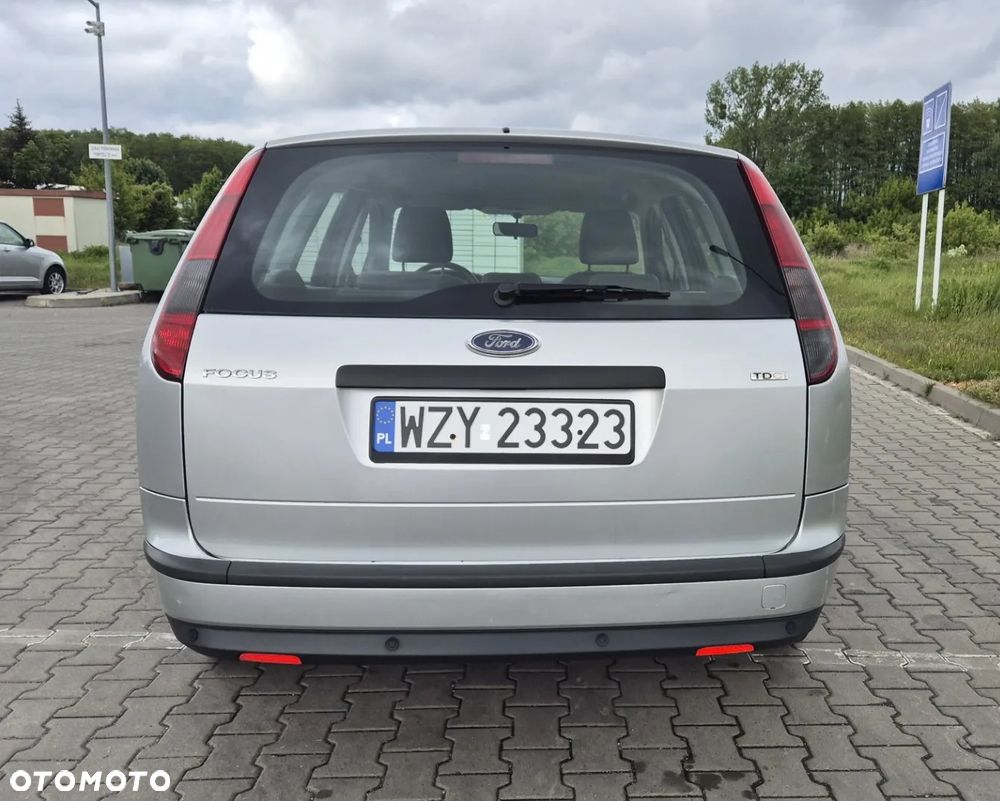 Ford Focus 1.6 TDCi DPF Ambiente - 5
