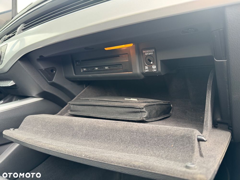 Audi A4 Avant 2.0 TDI - 27