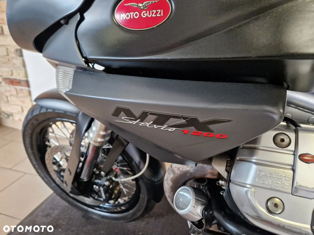 Moto Guzzi Stelvio - 30