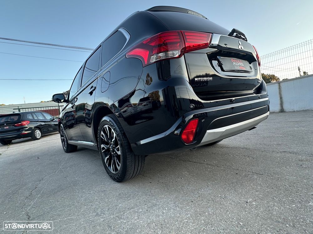 Mitsubishi Outlander 2.0 Intense Navi - 19