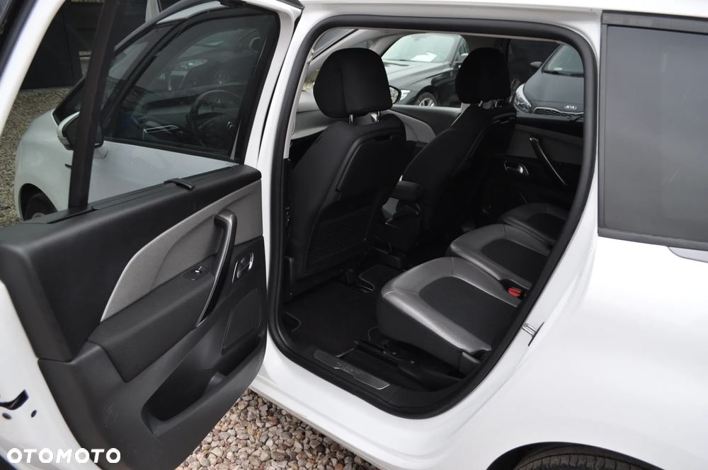 Citroën C4 Picasso BlueHDi 150 EAT6 Exclusive - 17