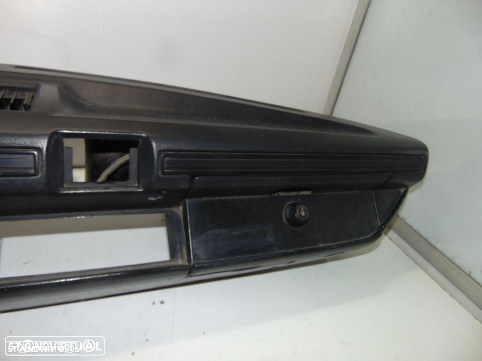 Peugeot 504 tablier - 7