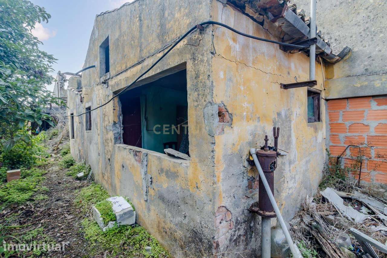 Moradia para Reconstrução no Centro de Vieira de Leiria - Grande imagem: 5/8