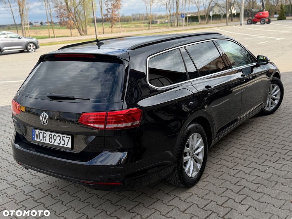 Volkswagen Passat 2.0 TDI SCR DSG Business - 25