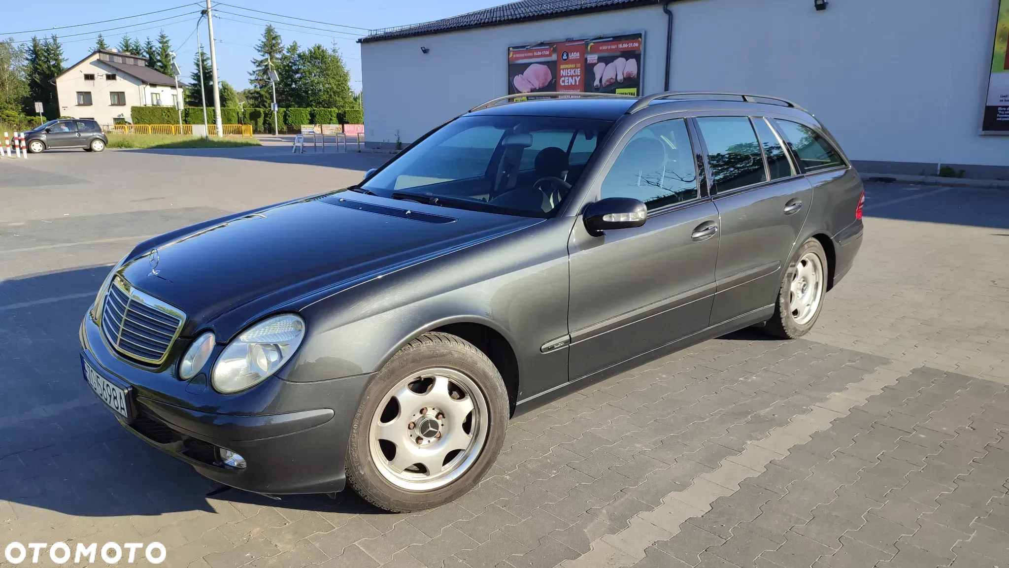 Mercedes-Benz Klasa E 200 T Kompressor Automatik Classic - 31