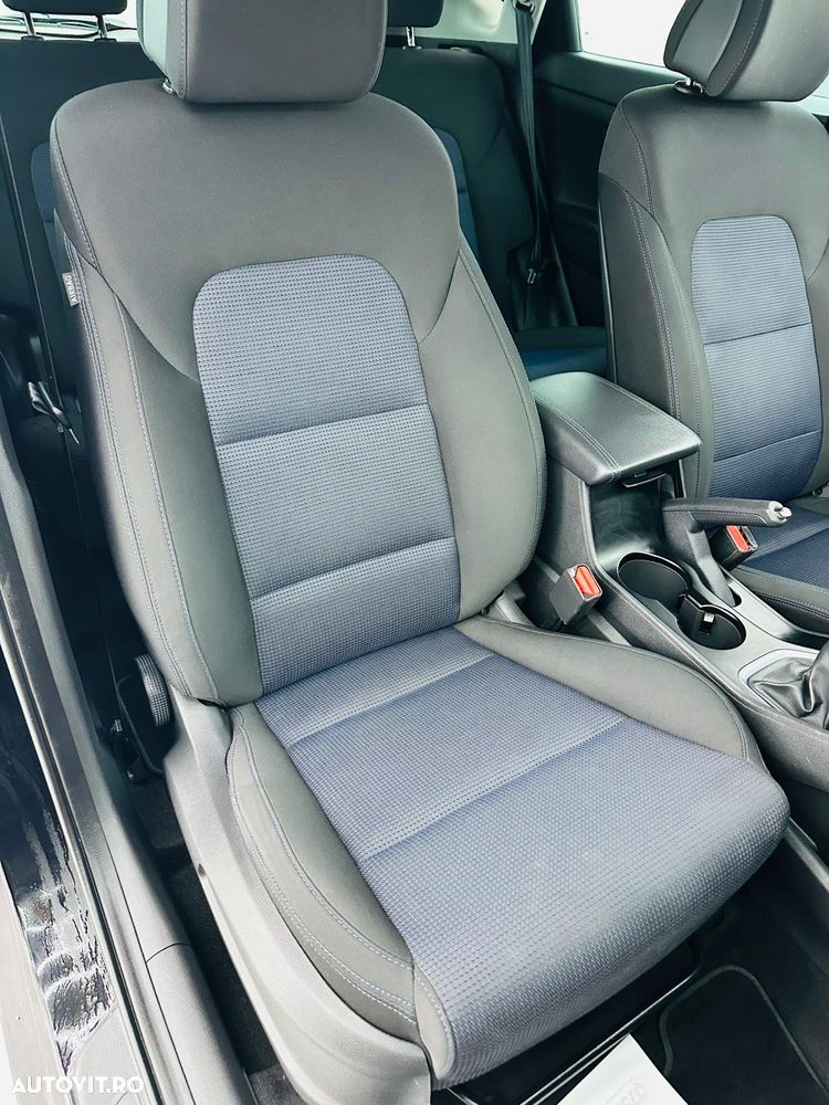 Hyundai Tucson blue 1.6 CRDi 2WD Style - 18