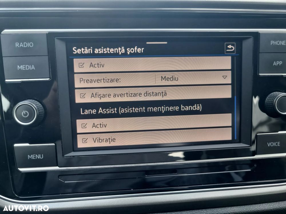Volkswagen T-Roc - 20