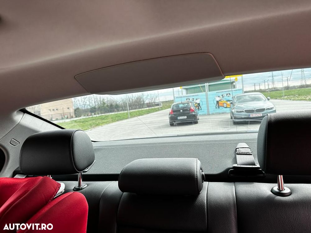 BMW Seria 5 520i Aut. Luxury Line - 7