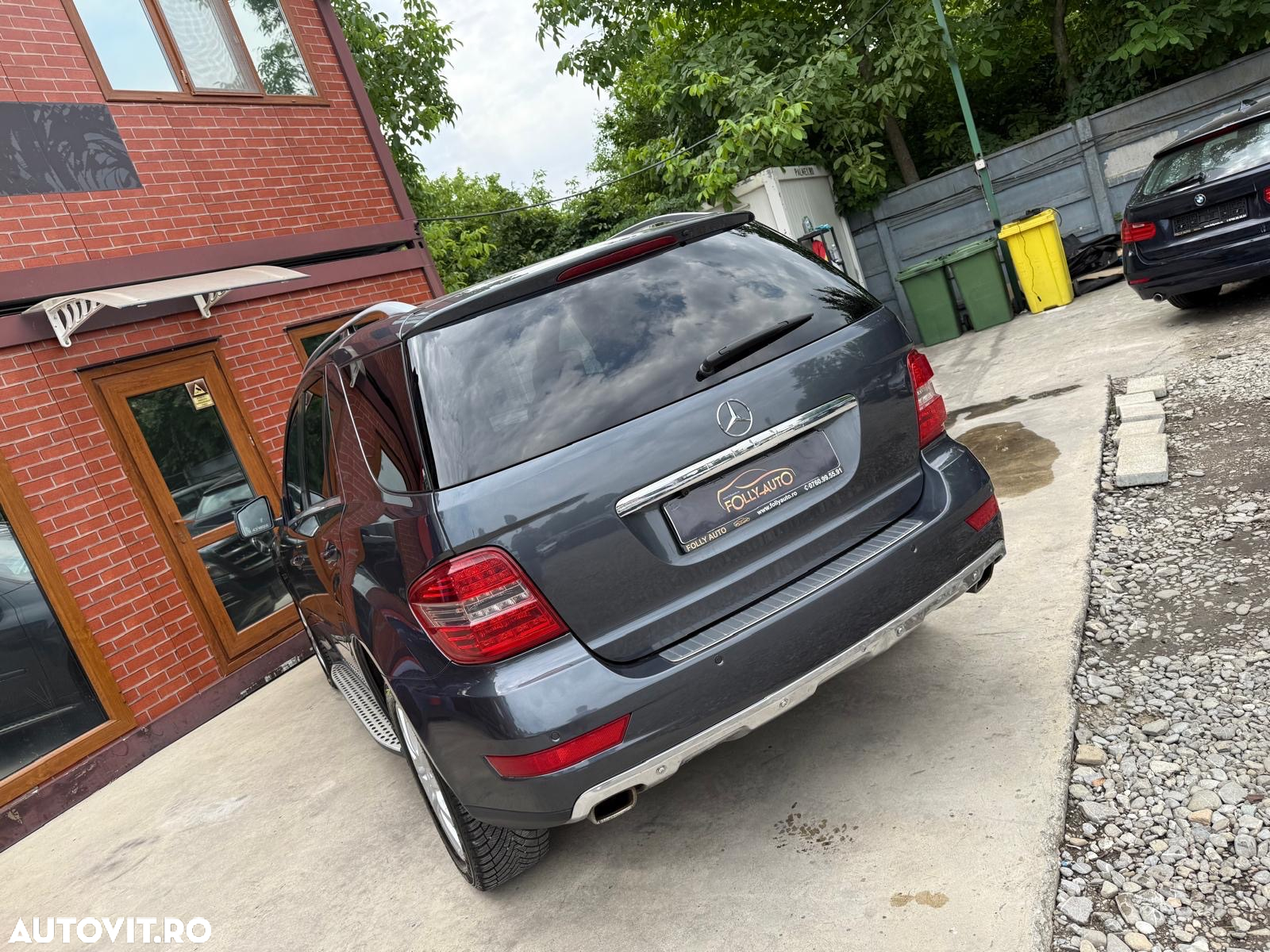 Mercedes-Benz ML 300 CDI 4Matic 7G-TRONIC DPF BlueEFFICIENCY Grand Edition - 27