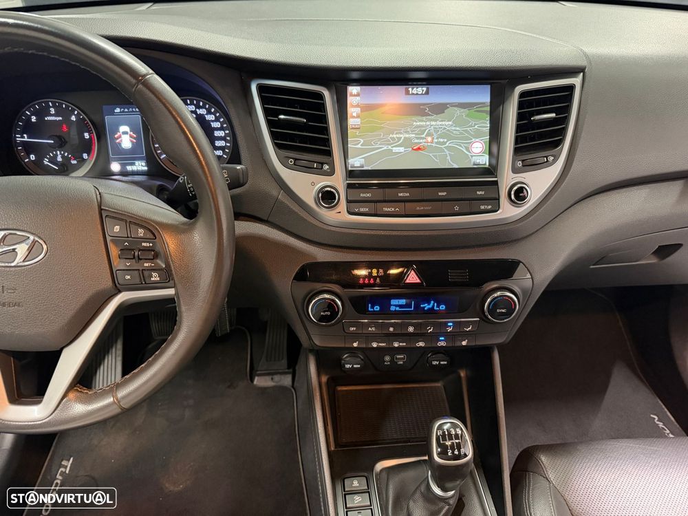 Hyundai Tucson 1.7 CRDi Executive - 8