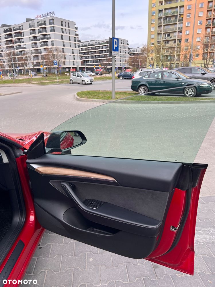 Tesla Model 3 - 16