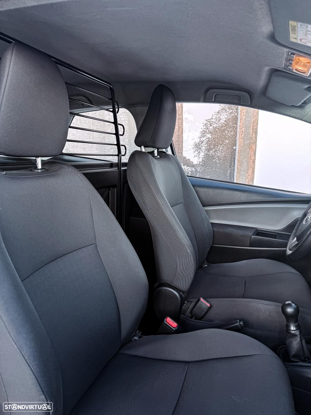 Toyota YARIS - 3