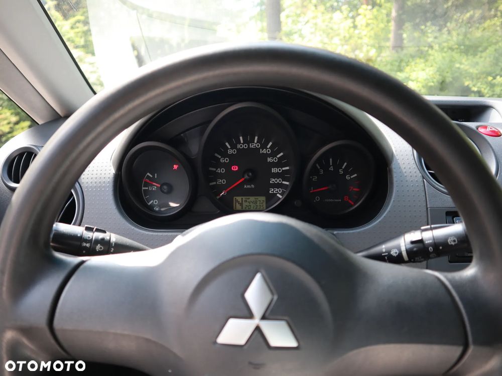 Mitsubishi Colt 1.3 Inform - 19