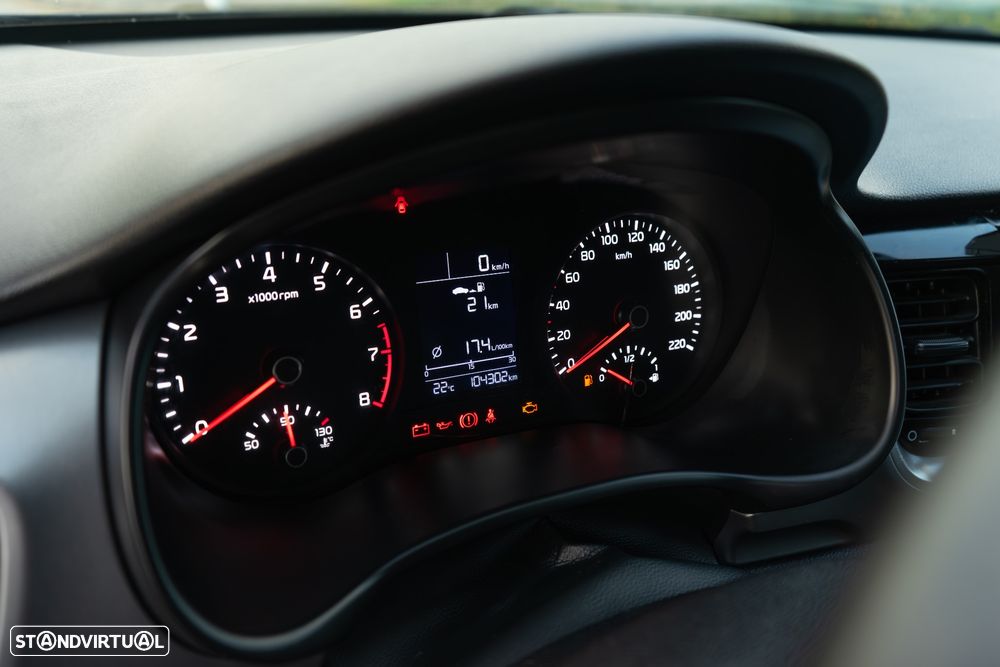 Kia Stonic - 15