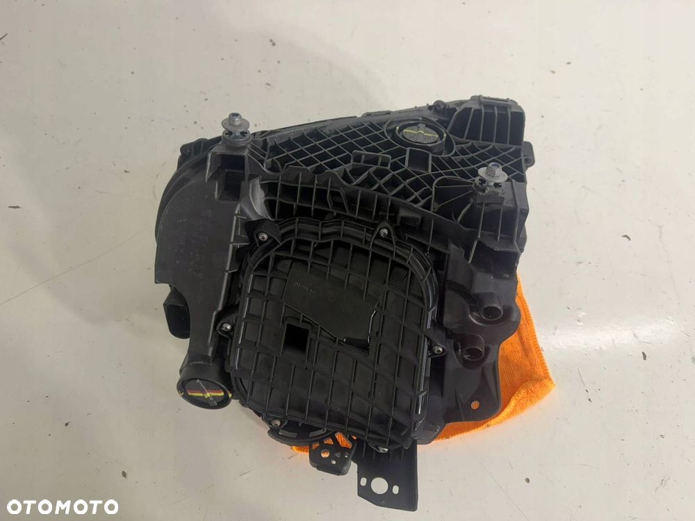 lampa prawy przód prawa przednia porsche taycan 9j1 full led eu - 13