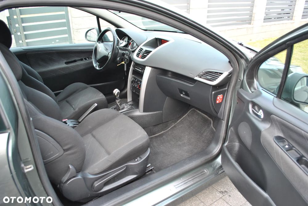 Peugeot 207 1.4 16V U Move - 21