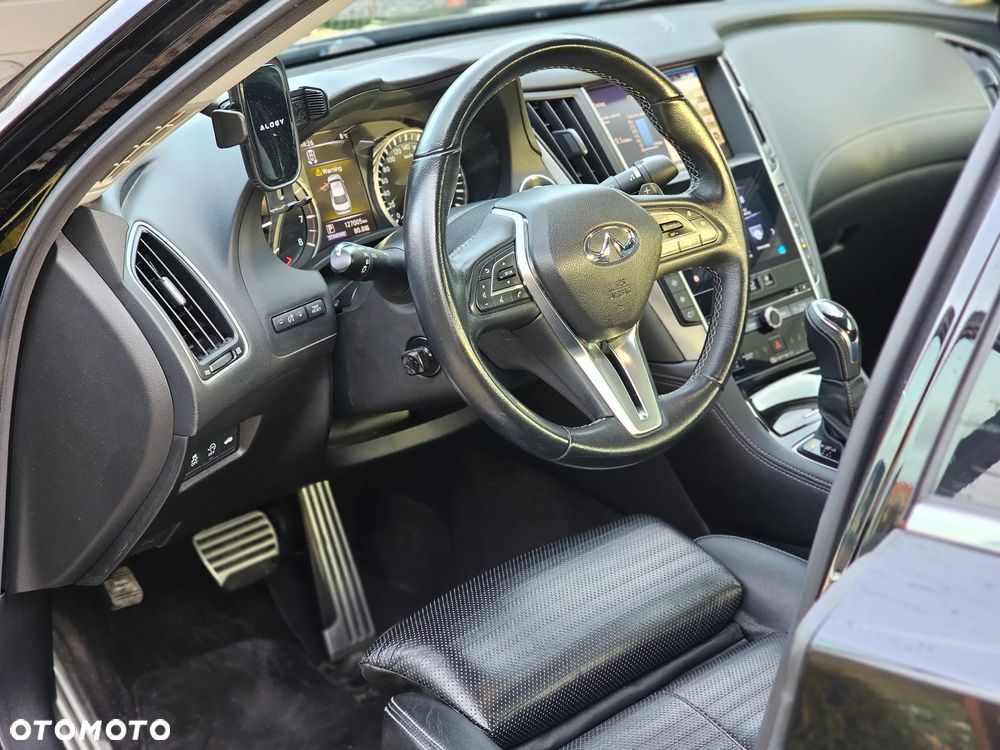 Infiniti Q50 2.0t Sport Tech EU6 - 17