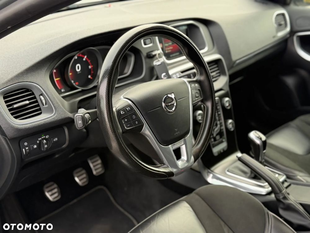 Volvo V40 D2 RDesign - 11