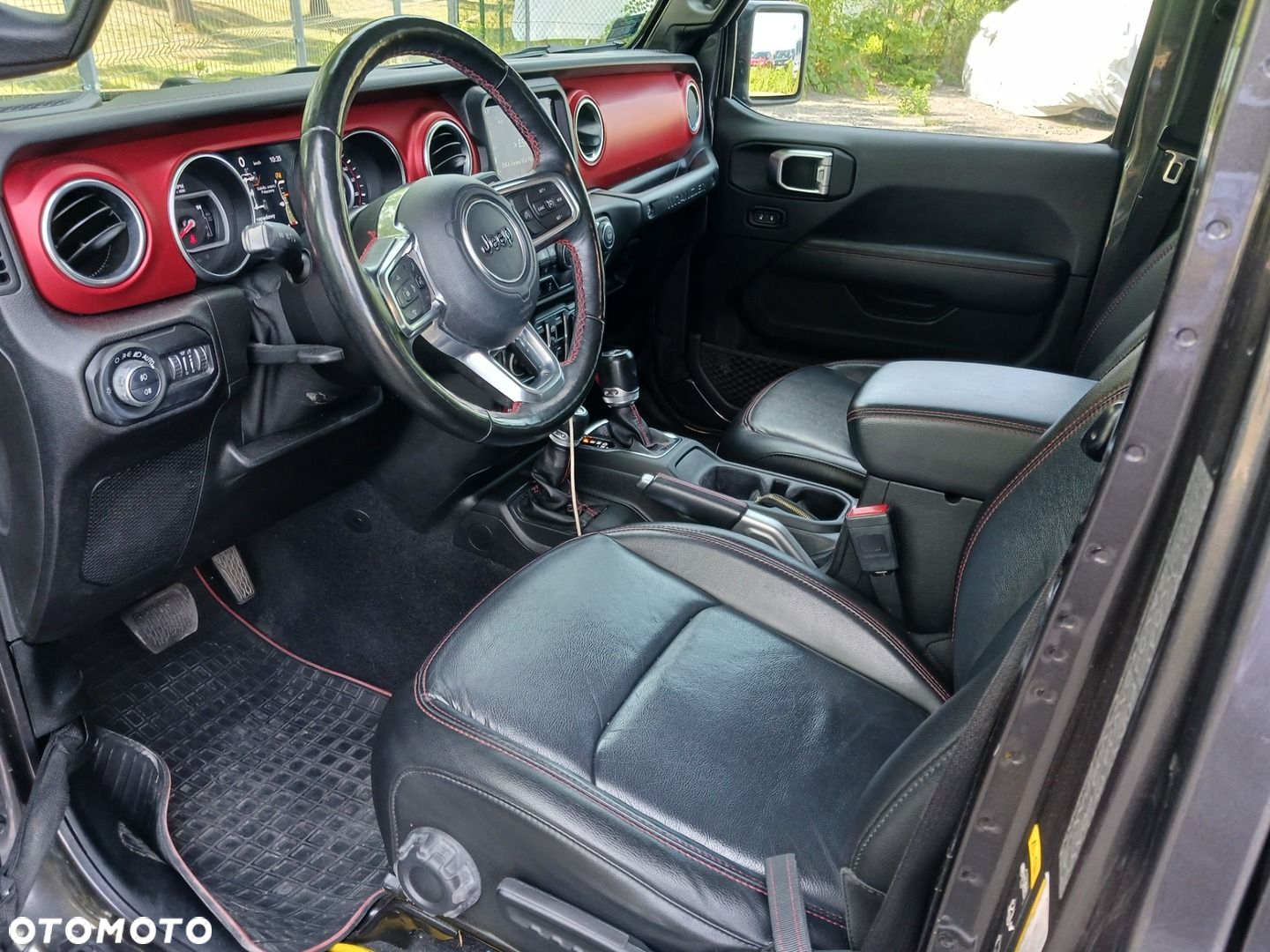 Jeep Wrangler - 9