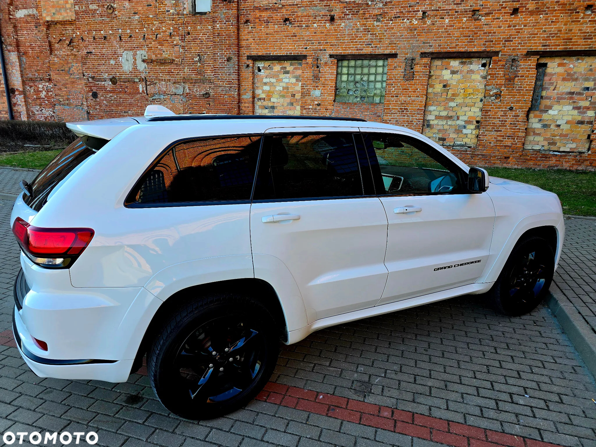 Jeep Grand Cherokee 3.6 V6 Overland Summit - 19