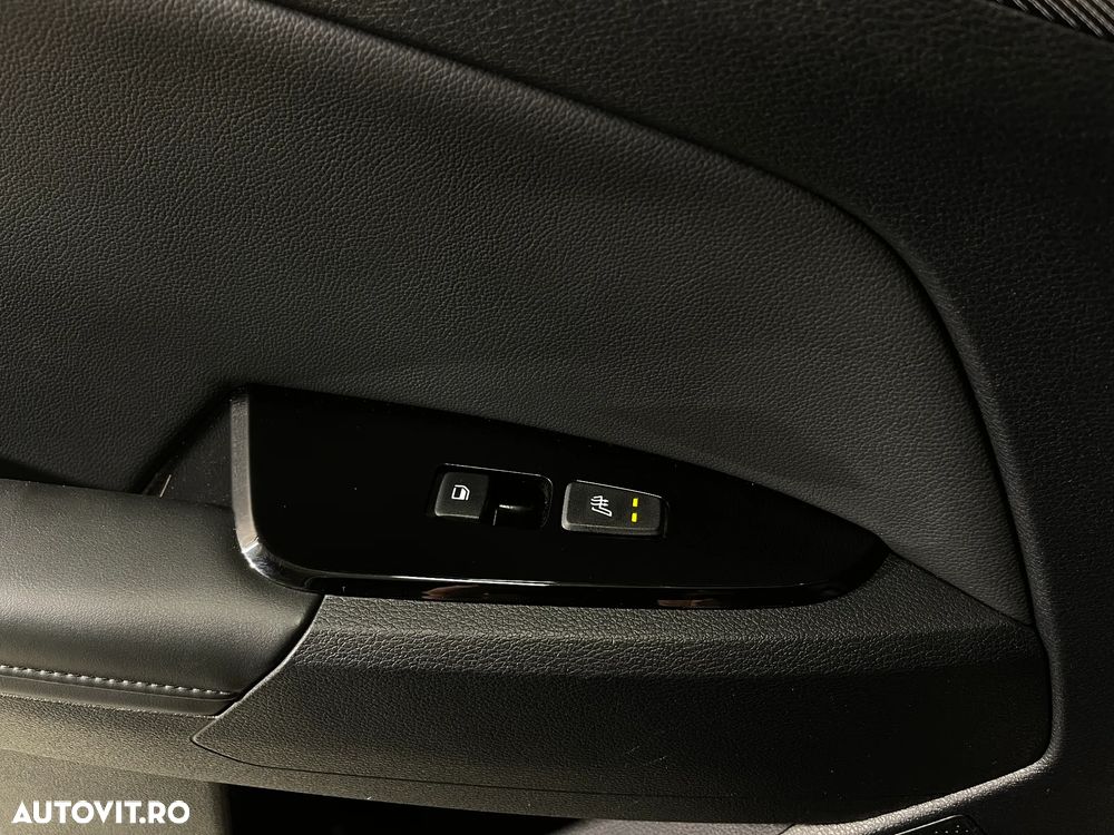 Kia Sportage 1.6 T-GDI HEV 6AT 4x4 Business Line - 19