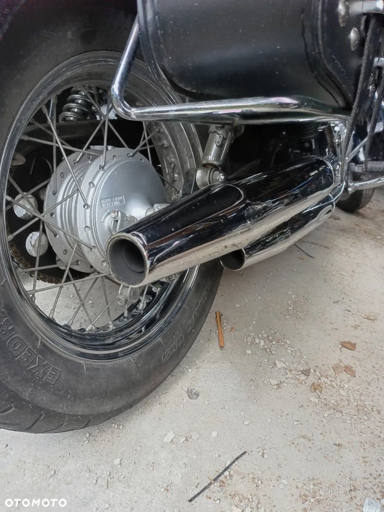 Suzuki Intruder - 17