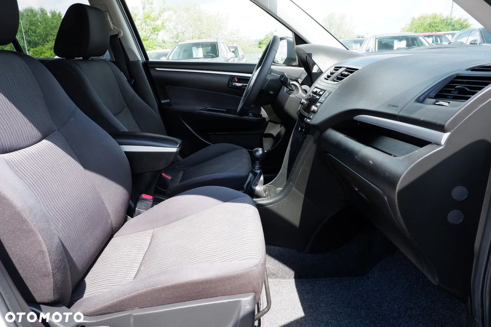 Suzuki Swift 1.2 4x4 Club - 9