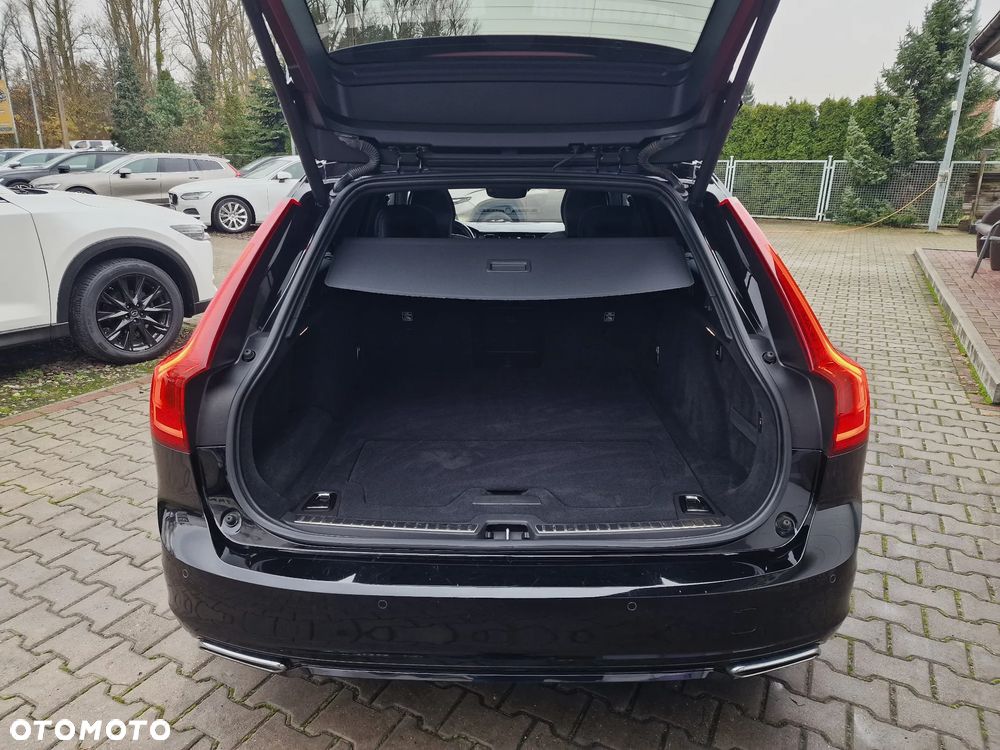 Volvo V90 - 17