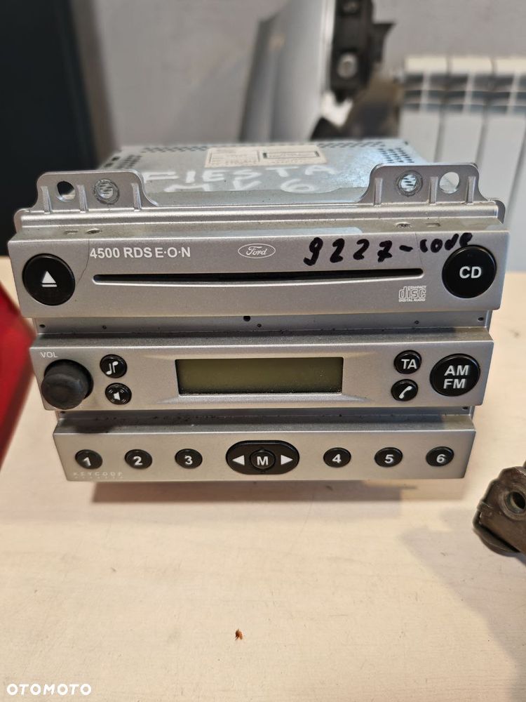 Radio Ford Fiesta Mk6 - 1
