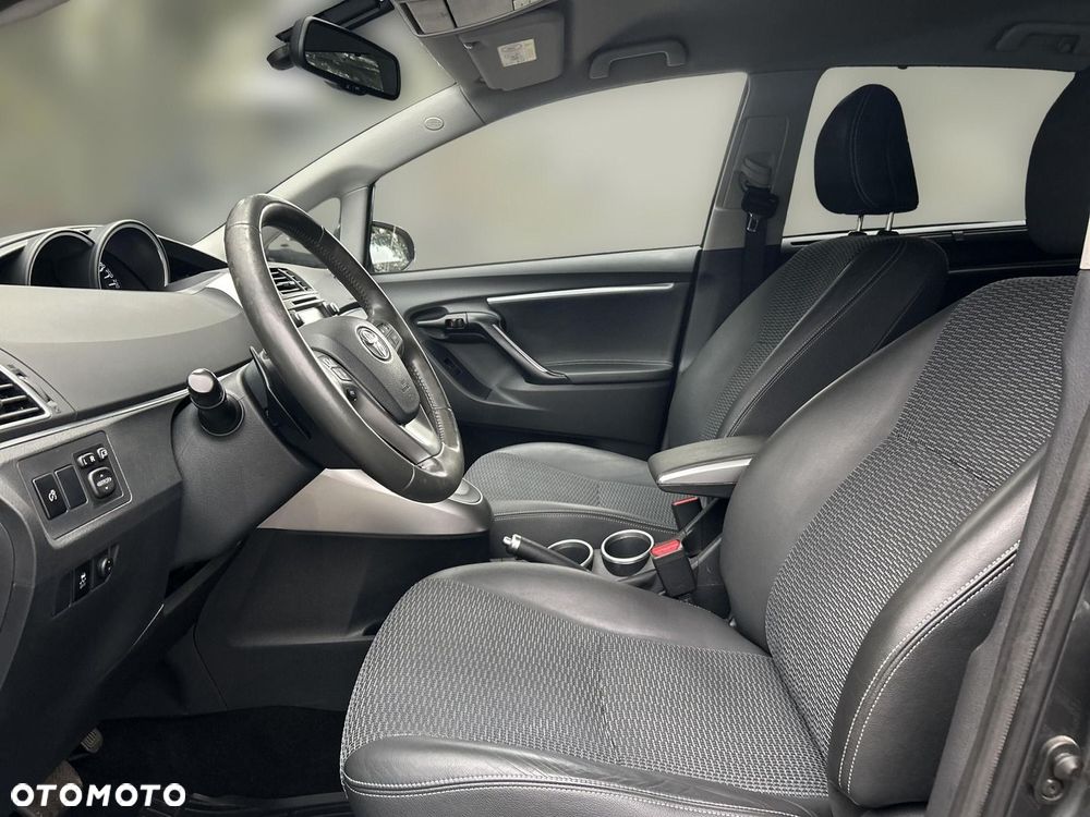 Toyota Verso 1.8 Premium MS - 14