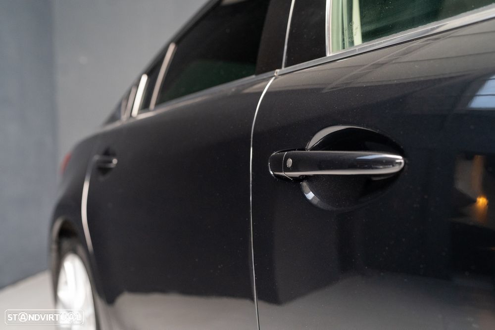 Mazda 6 2.2 SKY-D Excellence Navi - 30