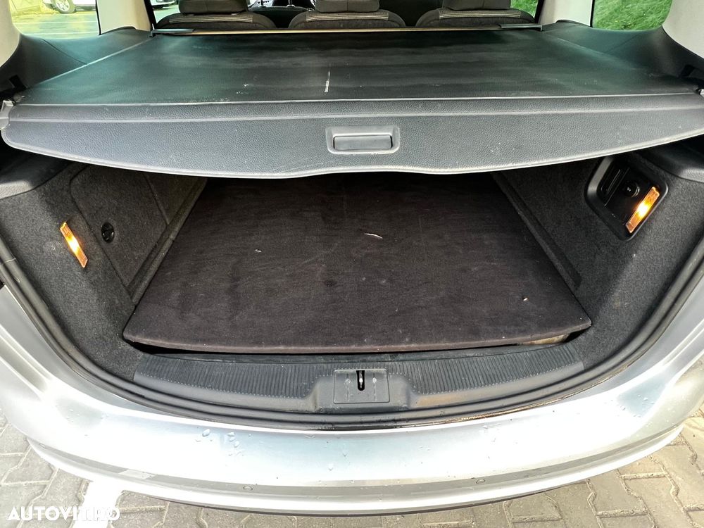 Volkswagen Sharan 2.0 TDI BlueMotion Technology Comfortline - 37