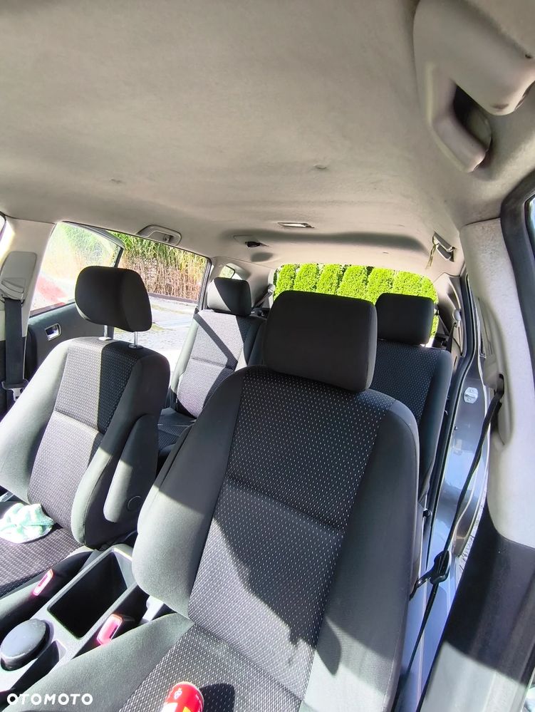 Toyota Corolla Verso 2.2 D-4D Gold + 7os - 13
