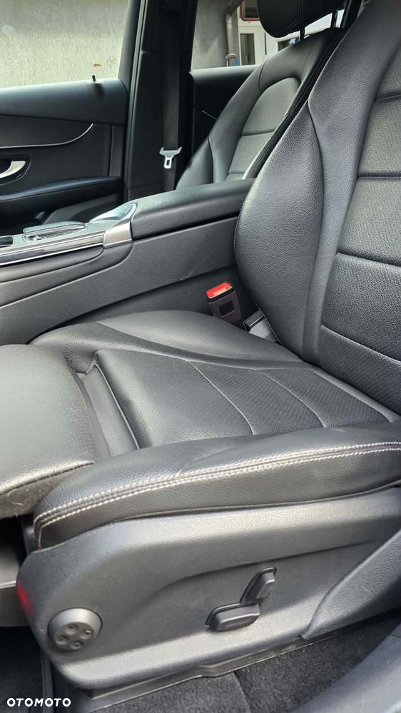 Mercedes-Benz GLC 200 4-Matic - 4