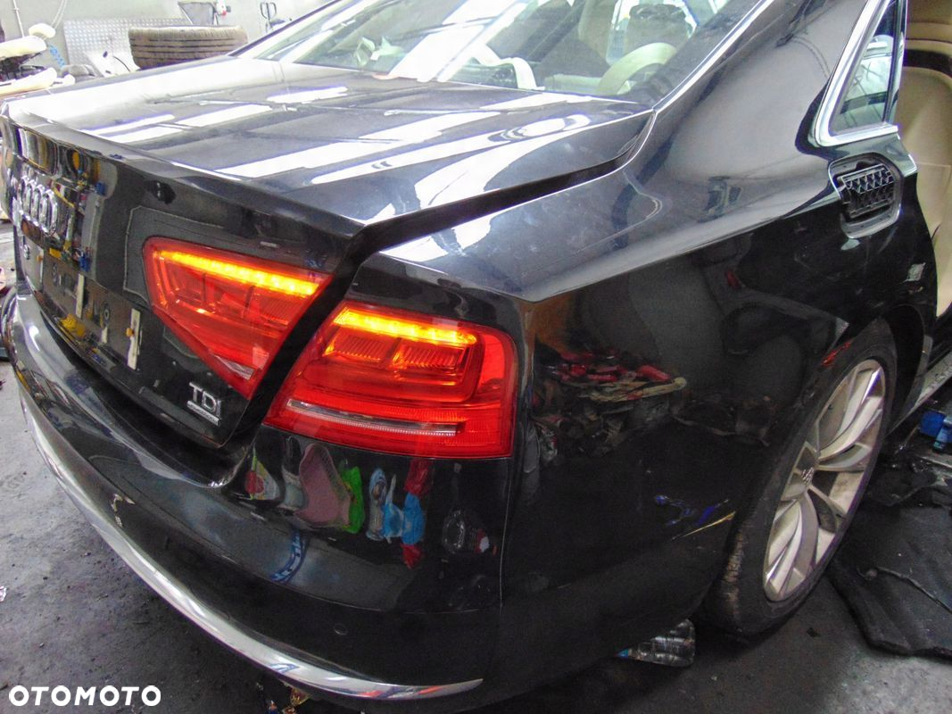 BŁOTNIK PRAWY LEWY TYŁ PAS TYLNT WANNA ĆWIARTKA AUDI A8 D4 - 2