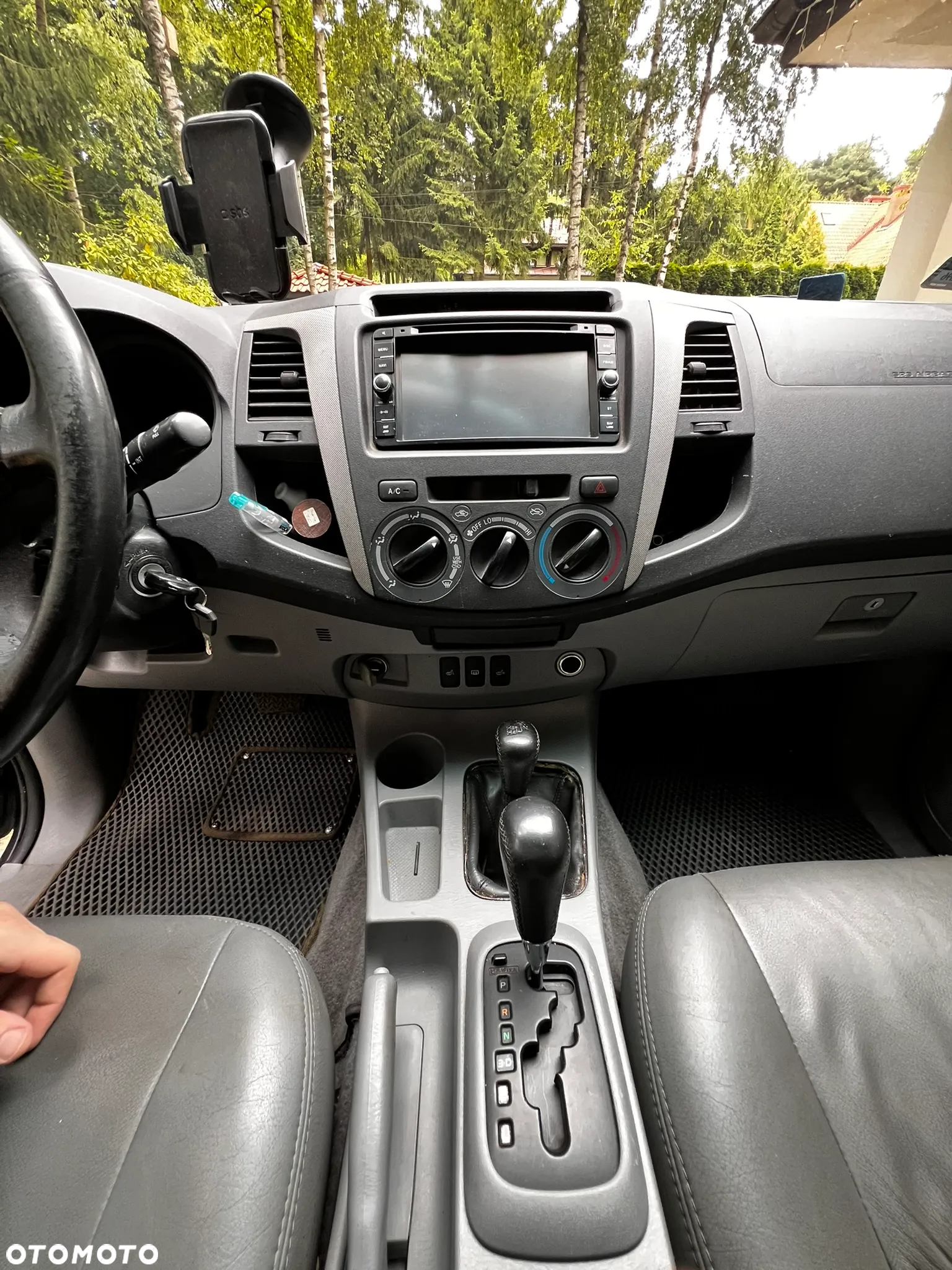 Toyota Hilux - 28