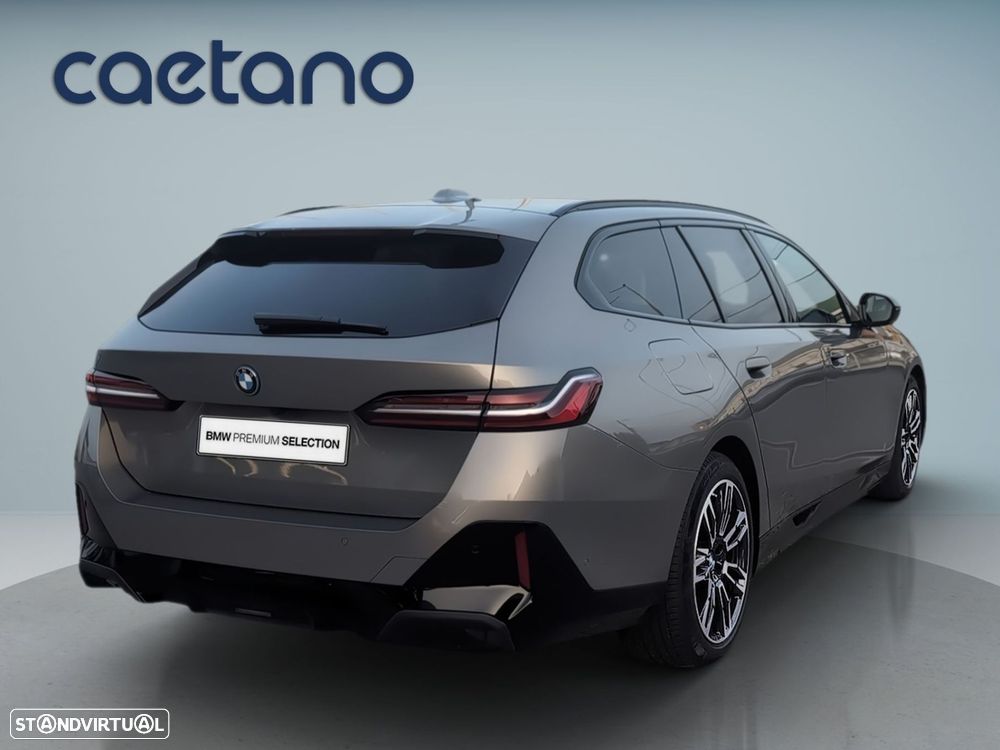 BMW 530 e Pack Desportivo M - 8
