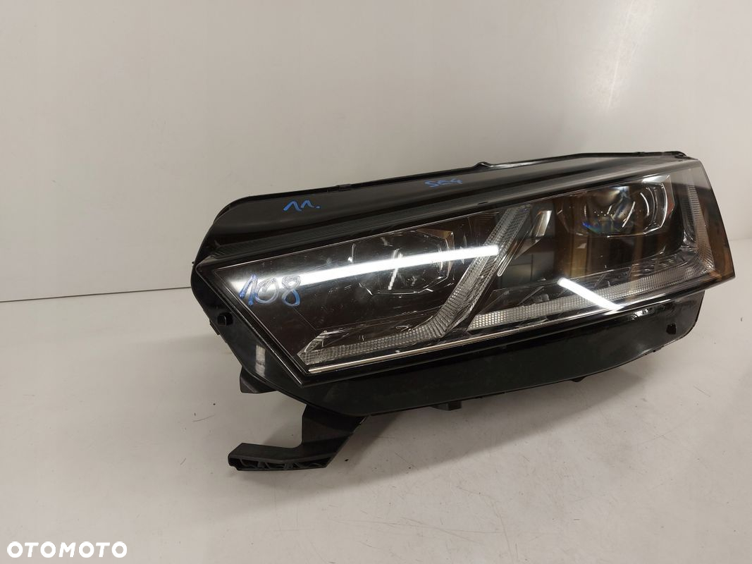 Skoda Octavia 4 5E4 20- lampa lewa przednia przód - 3