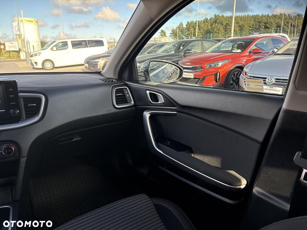 Kia Ceed 1.5 T-GDI M DCT - 15