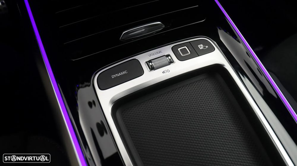 Mercedes-Benz GLA 200 d AMG Line - 23